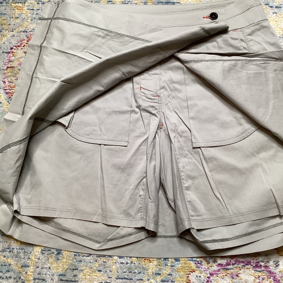Arc'teryx A2B Skort Skirt Shorts Sand Beige Wrap Golf Pickleball Tennis small - Picture 4 of 10